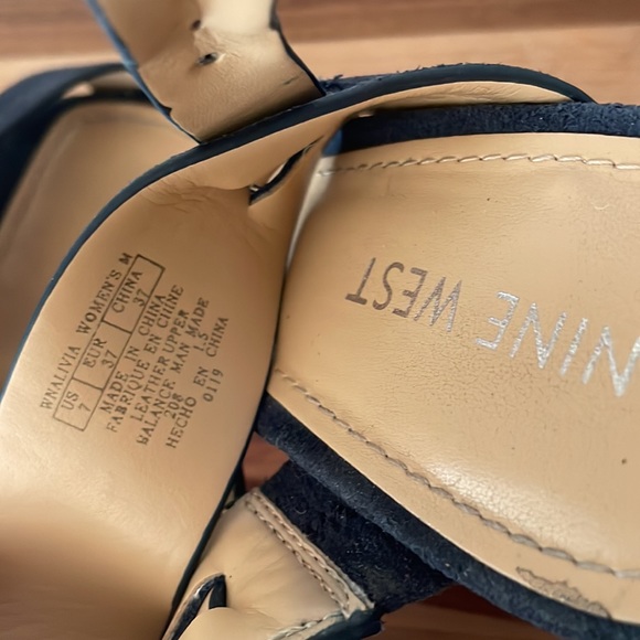 Super Cute Nine West size 7 wedge sandals! - Picture 3 of 5